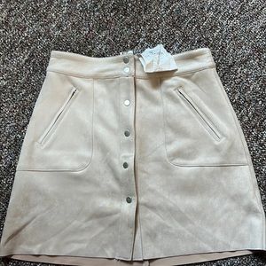 HYFVE | cream suede snap mini skirt sz m